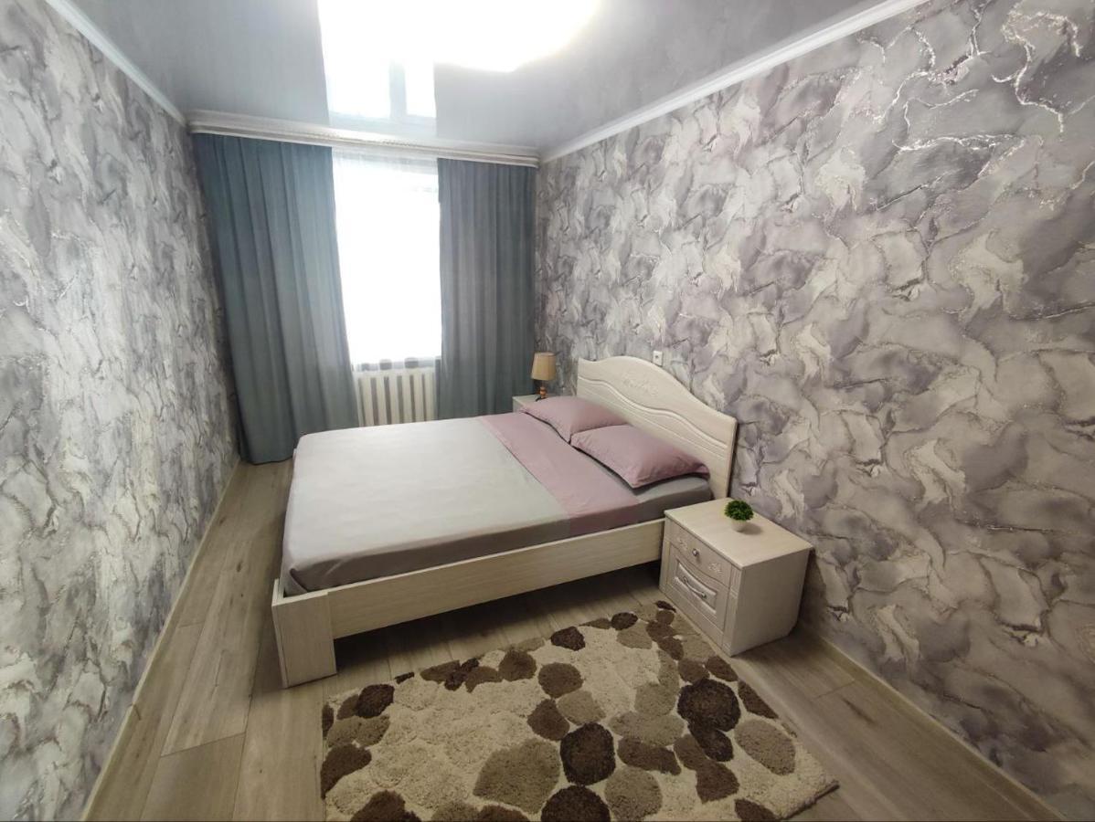 2-Х Комнатная Квартира В Центре На Ул.Бородина 107 Kostanay Ngoại thất bức ảnh