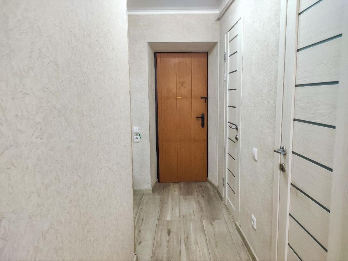 2-Х Комнатная Квартира В Центре На Ул.Бородина 107 Kostanay Ngoại thất bức ảnh